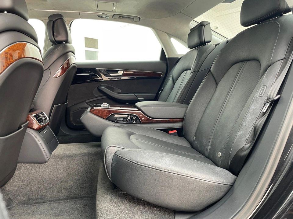 2011 Audi A8