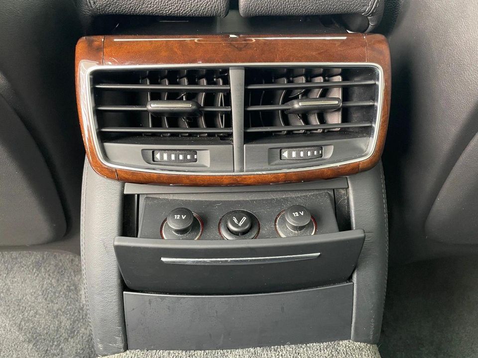 2011 Audi A8