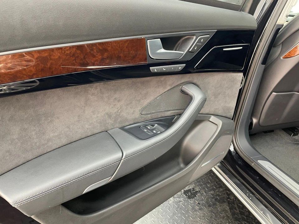 2011 Audi A8