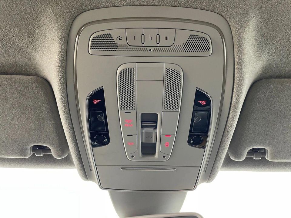 2011 Audi A8