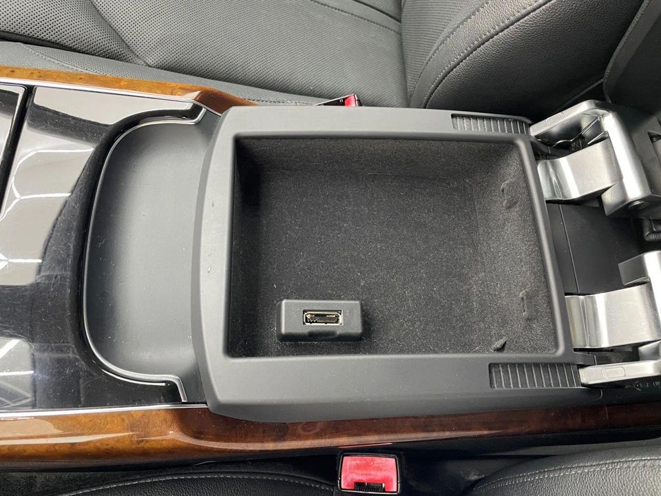 2011 Audi A8