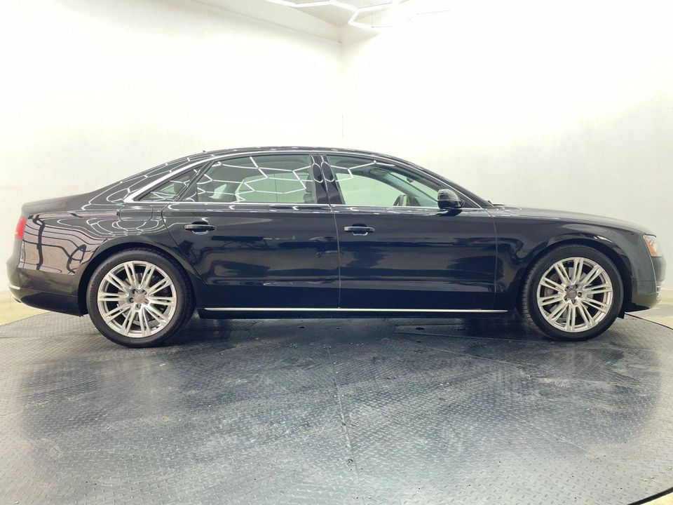 2011 Audi A8