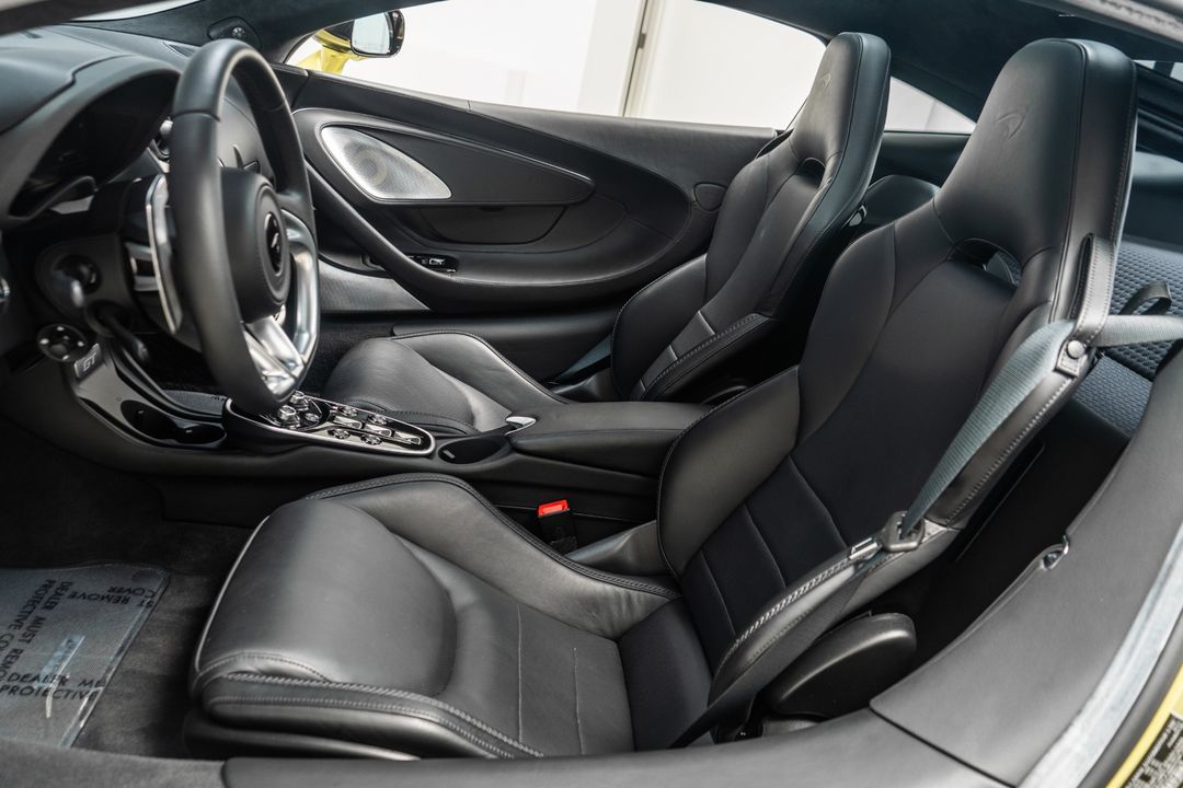 2023 McLaren GT