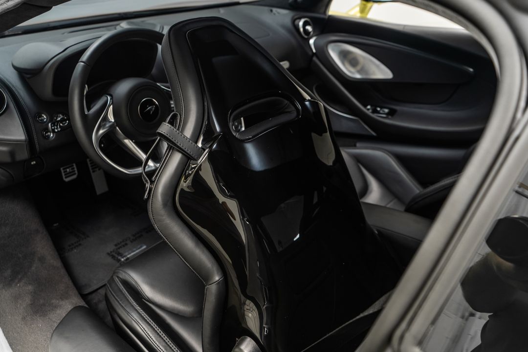 2023 McLaren GT