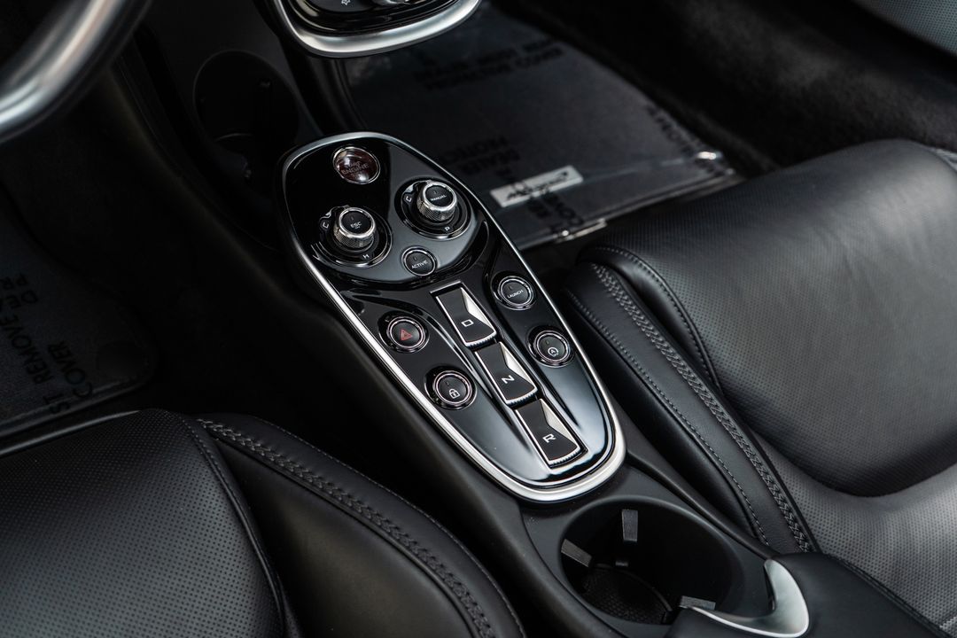 2023 McLaren GT