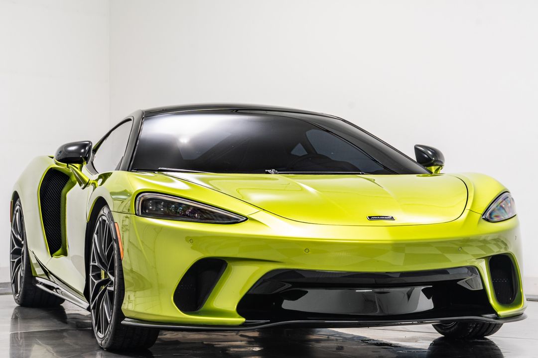 2023 McLaren GT