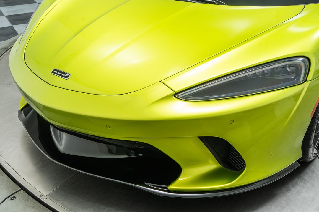 2023 McLaren GT