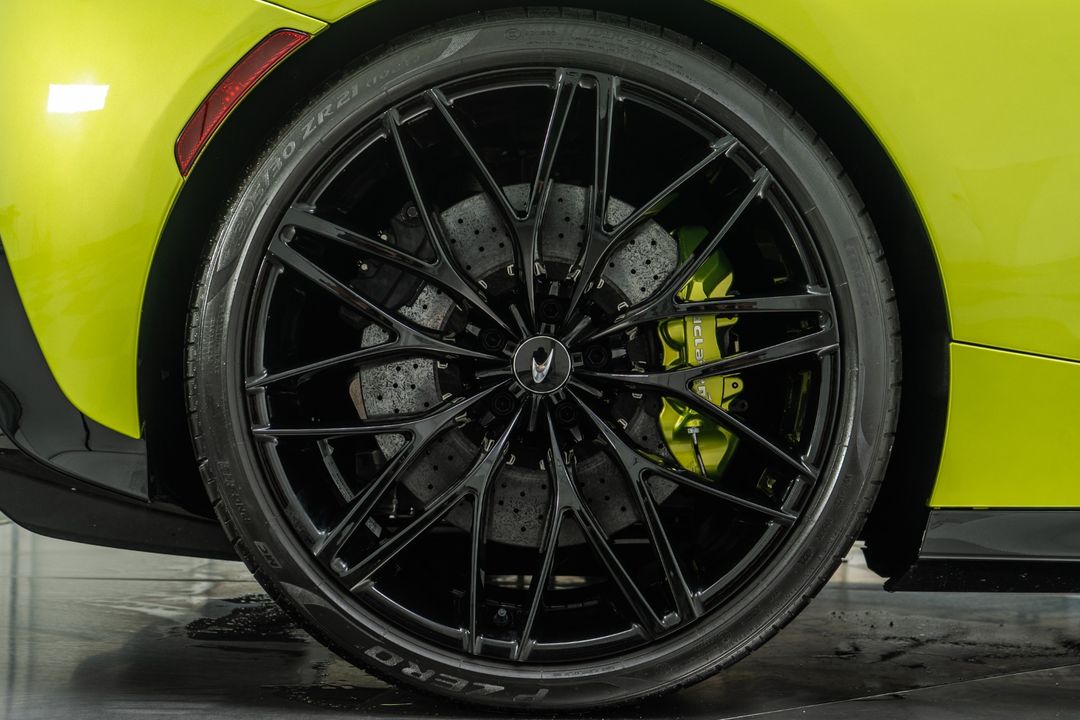 2023 McLaren GT