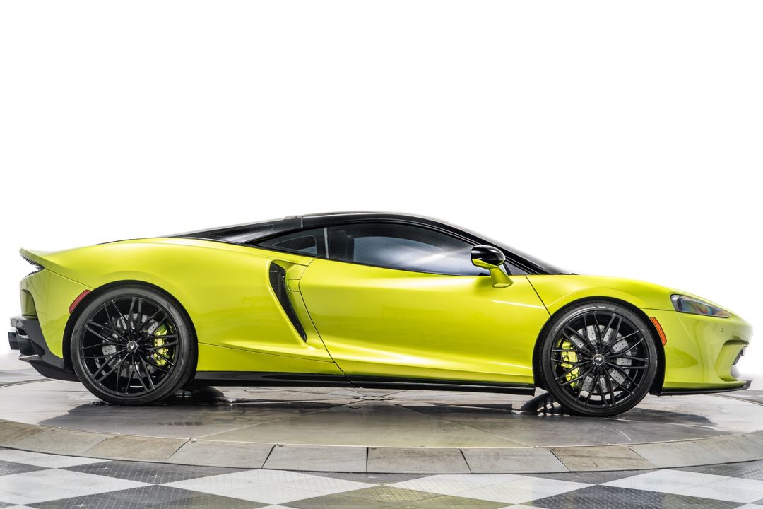 2023 McLaren GT
