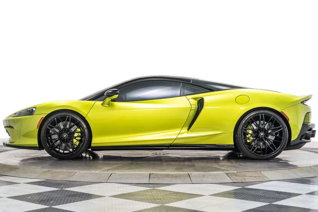 2023 McLaren GT