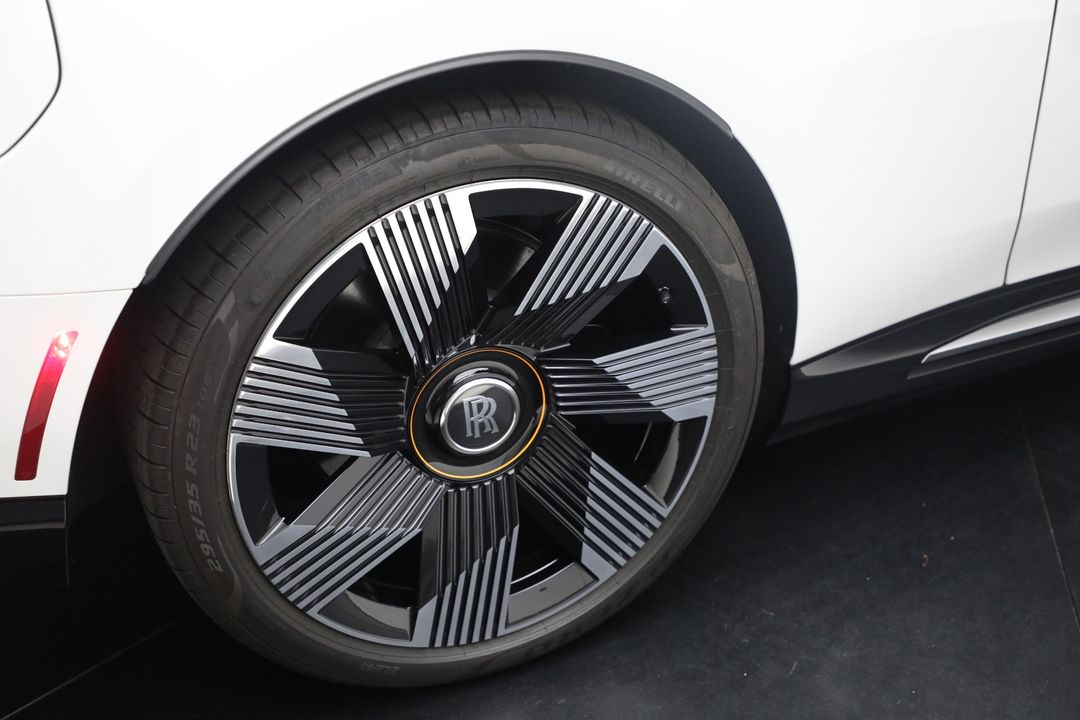 2024 Rolls-Royce Spectre