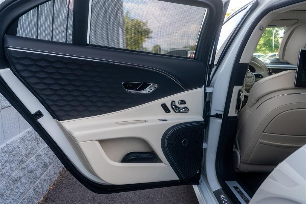 2025 Bentley Flying Spur