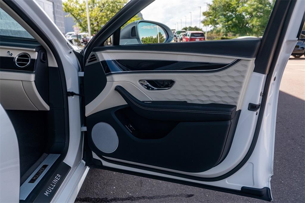 2025 Bentley Flying Spur