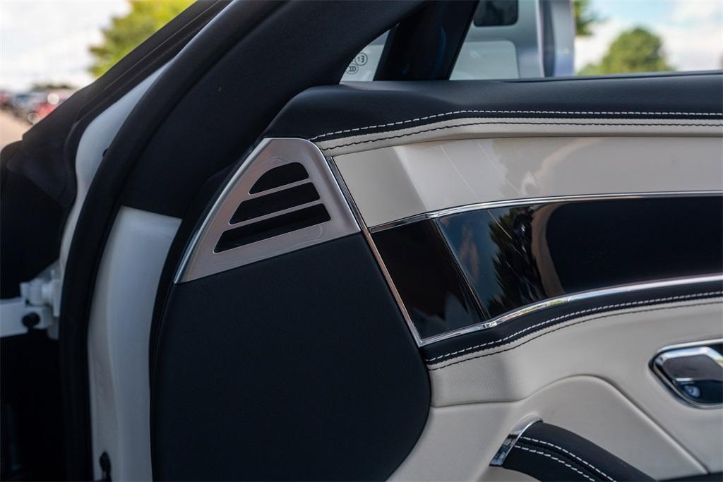 2025 Bentley Flying Spur