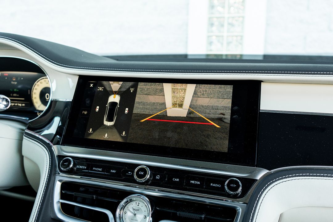 2025 Bentley Flying Spur