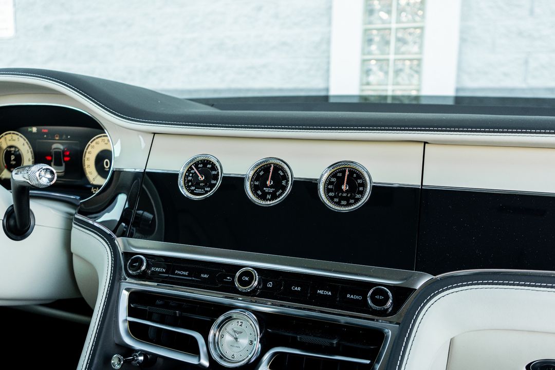 2025 Bentley Flying Spur