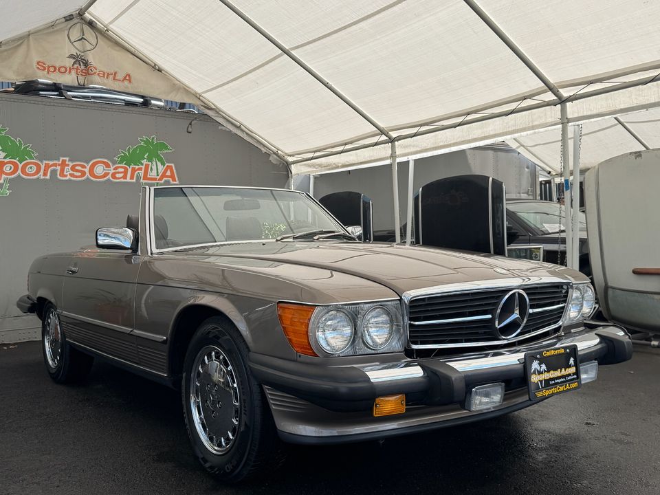1987 Mercedes-Benz 560-Class