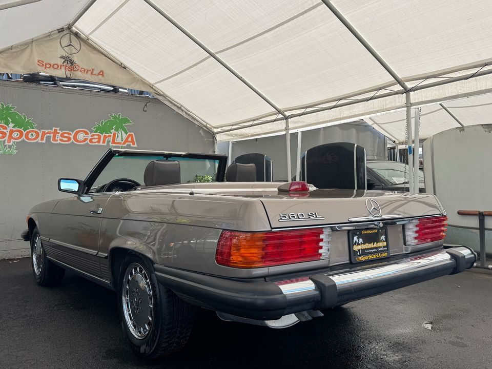 1987 Mercedes-Benz 560-Class