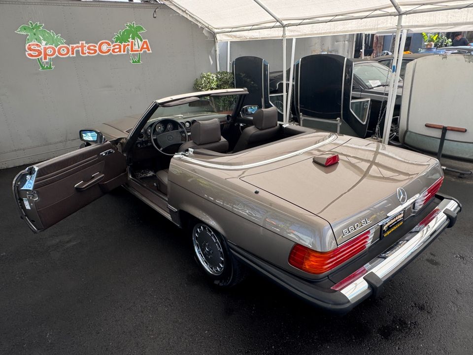 1987 Mercedes-Benz 560-Class