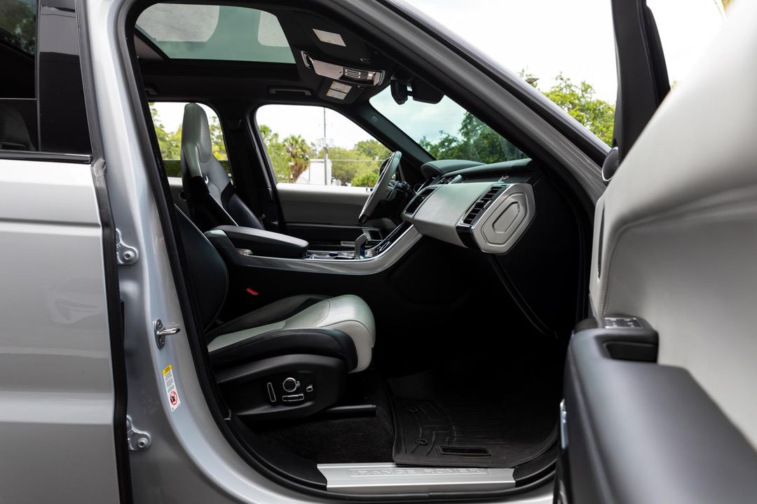 2020 Land Rover Range Rover Sport
