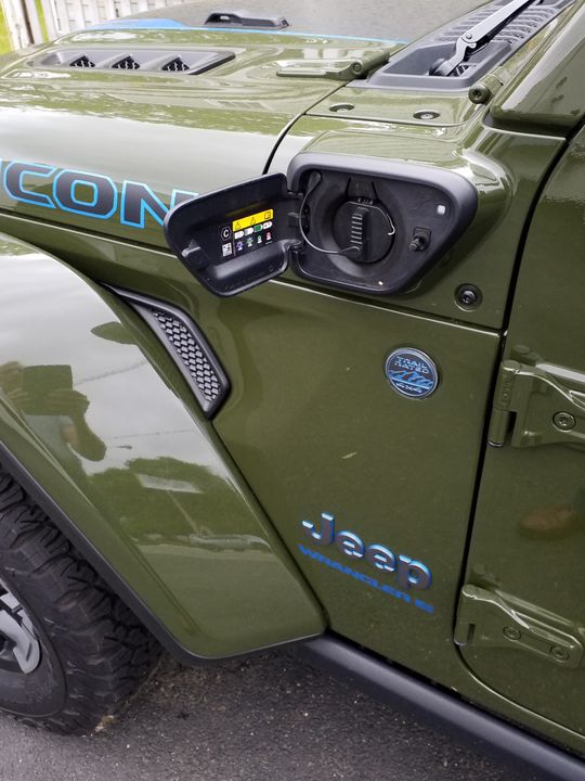 2024 JEEP WRANGLER RUBICON X 4 XE