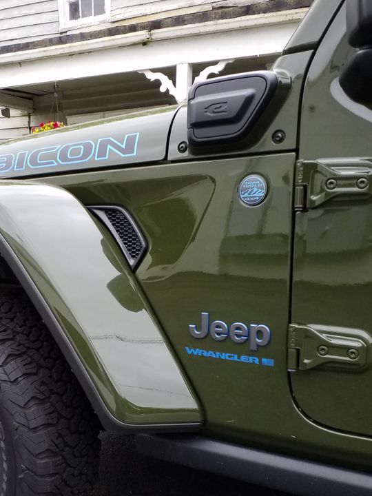 2024 JEEP WRANGLER RUBICON X 4 XE