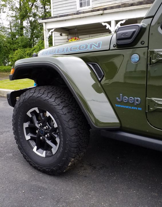 2024 JEEP WRANGLER RUBICON X 4 XE