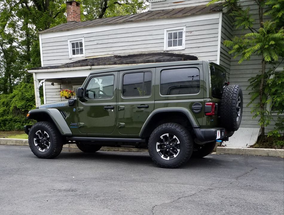 2024 JEEP WRANGLER RUBICON X 4 XE