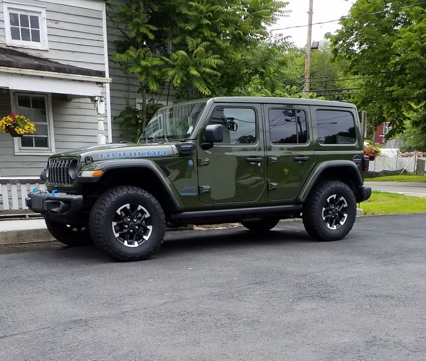 2024 JEEP WRANGLER RUBICON X 4 XE