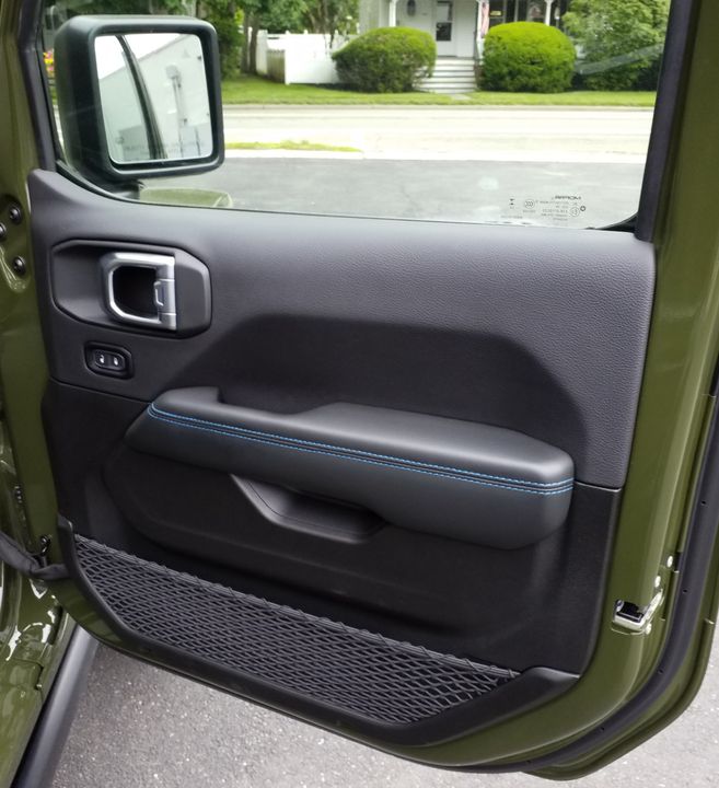 2024 JEEP WRANGLER RUBICON X 4 XE