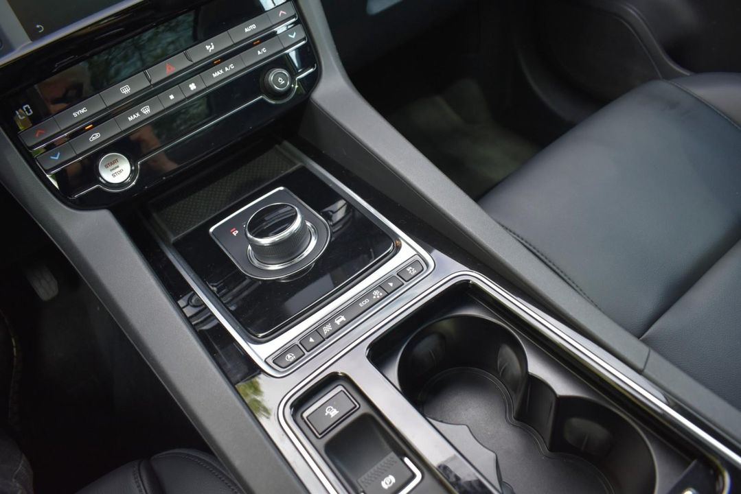2018 Jaguar F-PACE