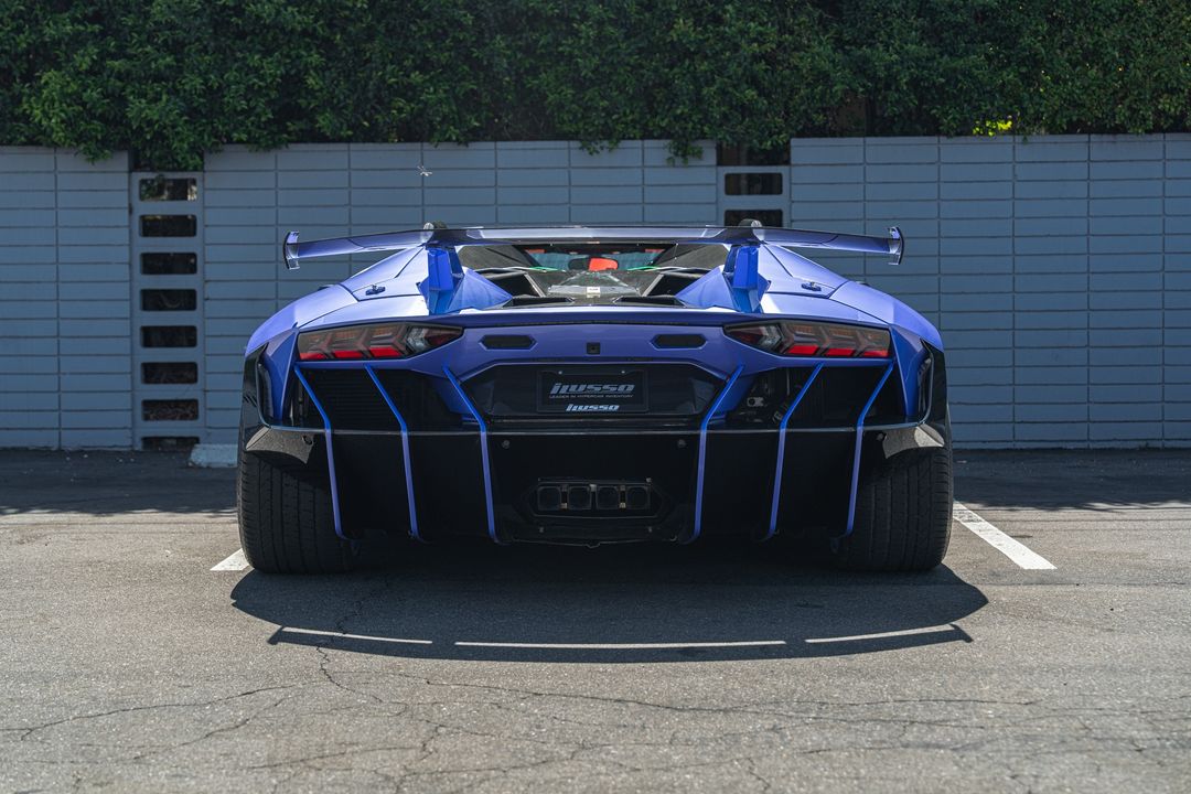 2015 Lamborghini Aventador