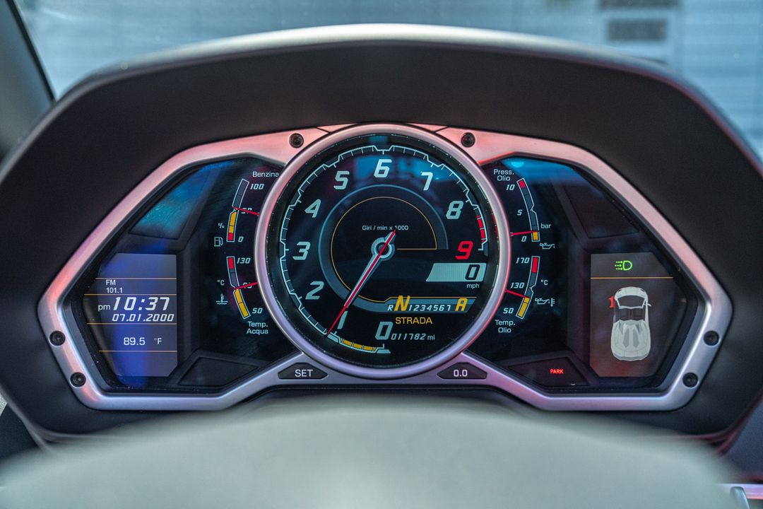 2015 Lamborghini Aventador