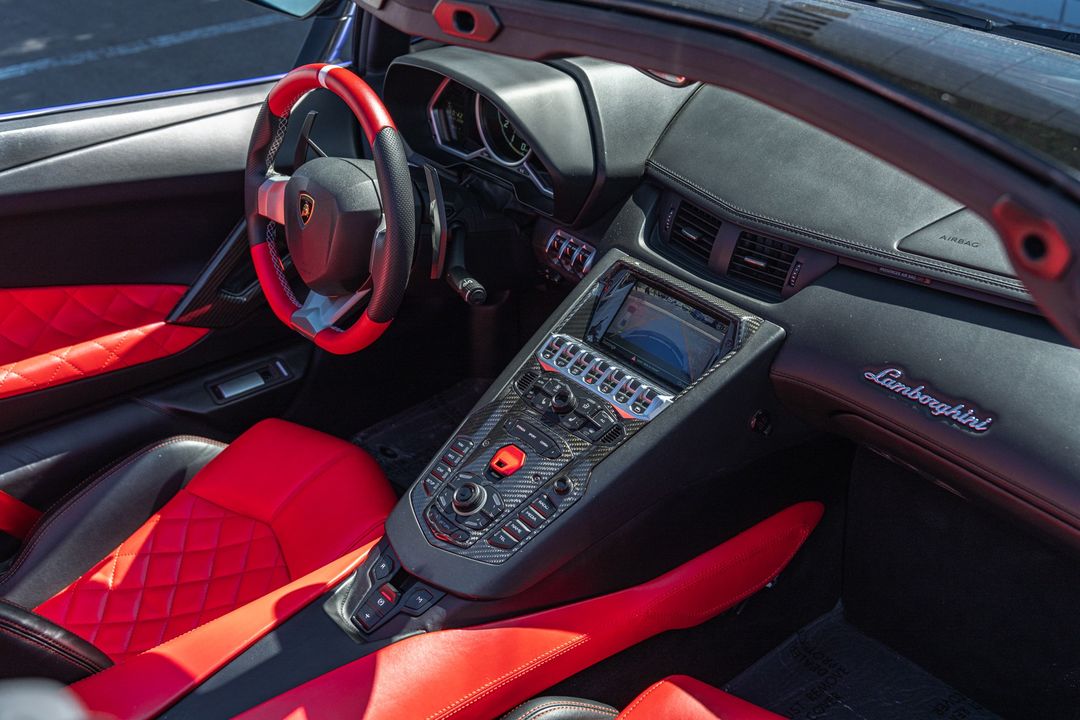 2015 Lamborghini Aventador