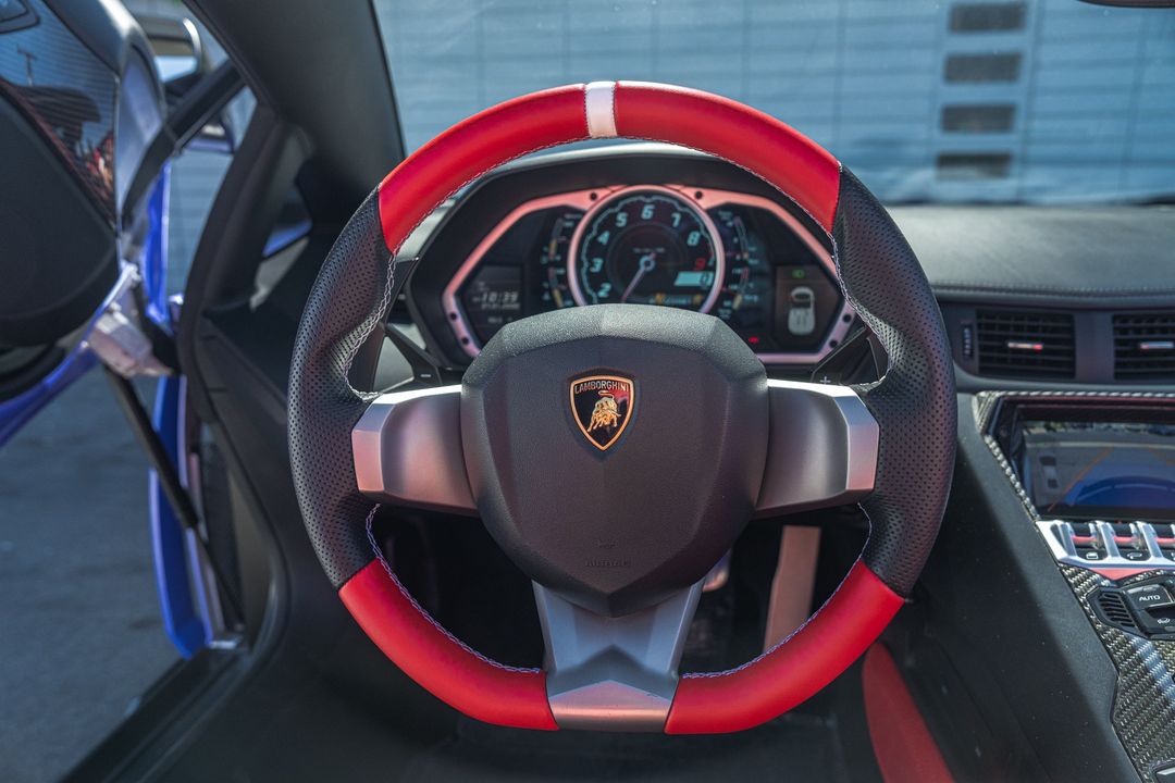 2015 Lamborghini Aventador