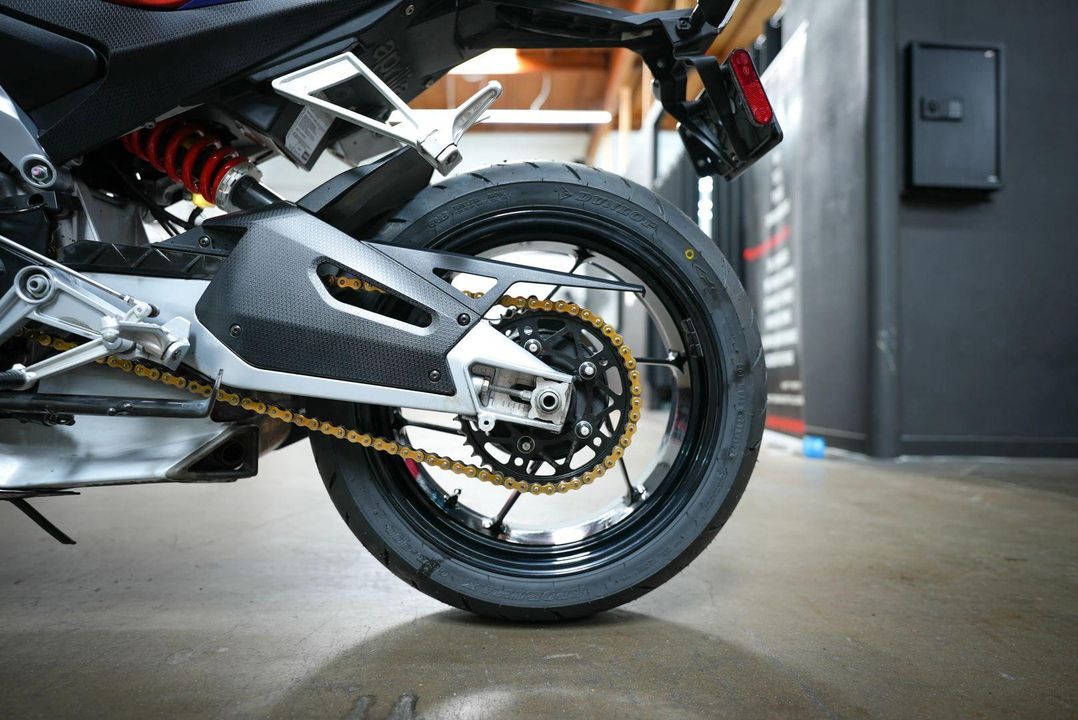 2021 Aprilia RS 660