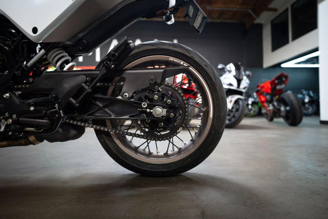 2023 Husqvarna Vitpilen 401