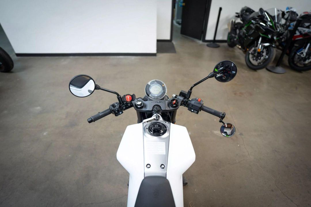 2023 Husqvarna Vitpilen 401