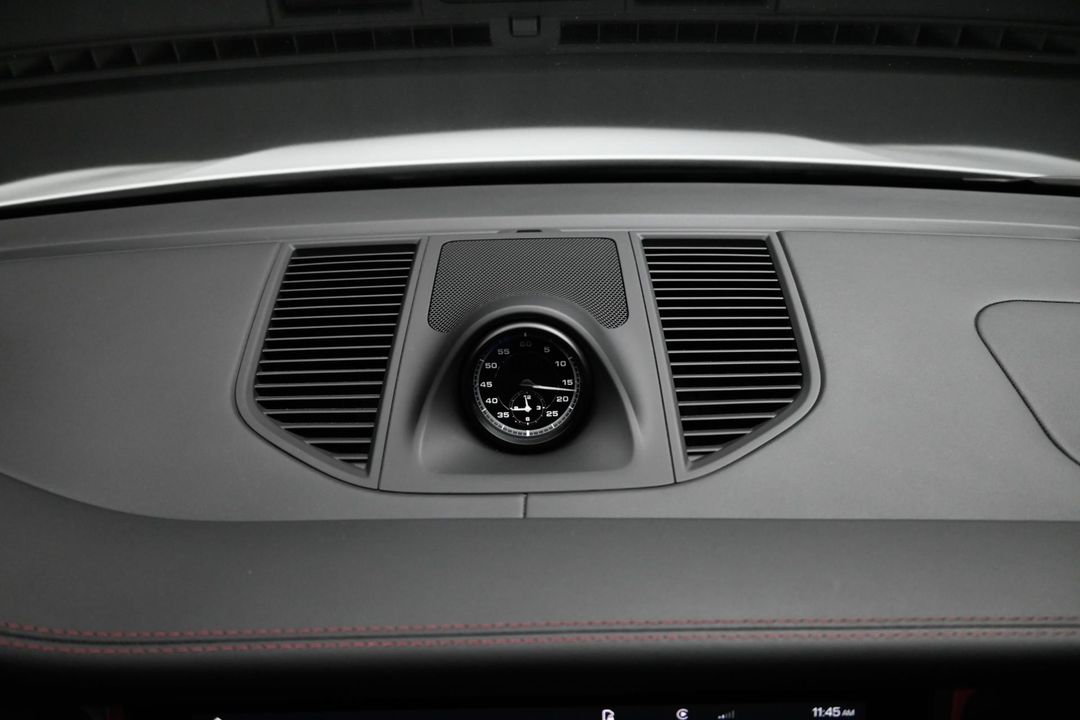 2023 Porsche Macan