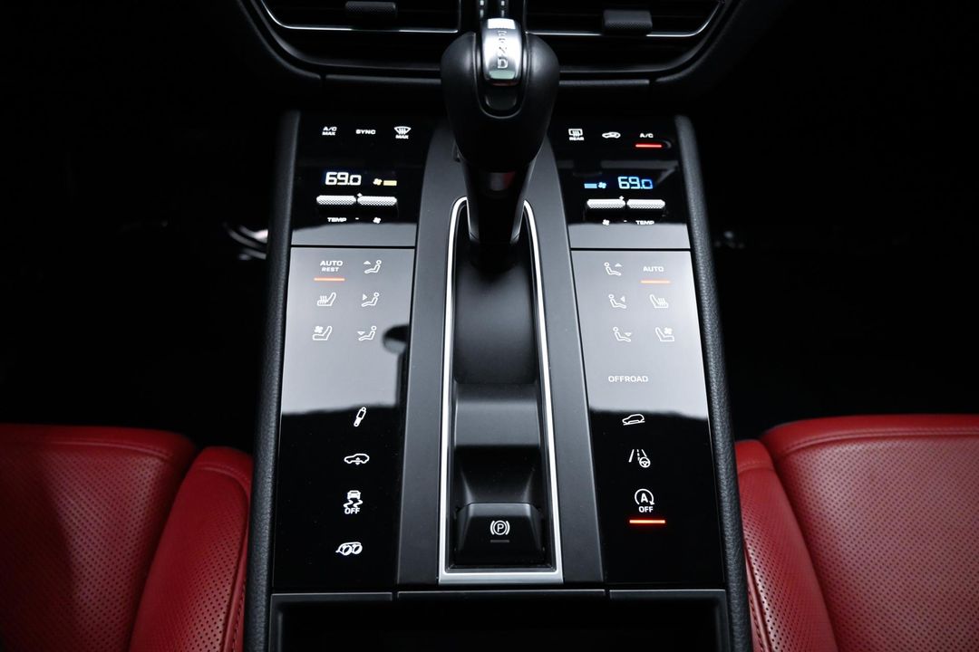 2023 Porsche Macan
