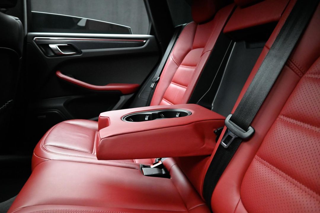 2023 Porsche Macan