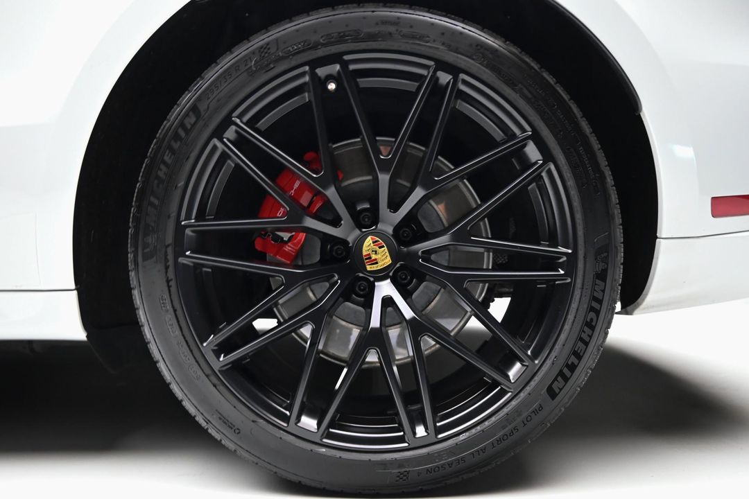 2023 Porsche Macan
