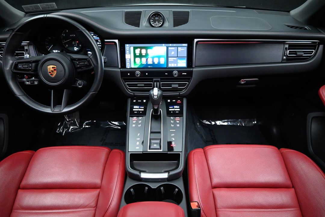 2023 Porsche Macan