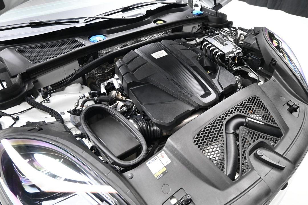 2023 Porsche Macan