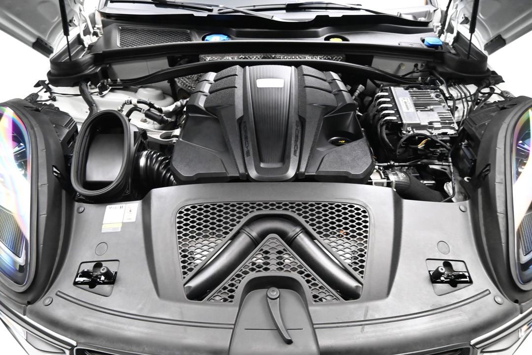 2023 Porsche Macan