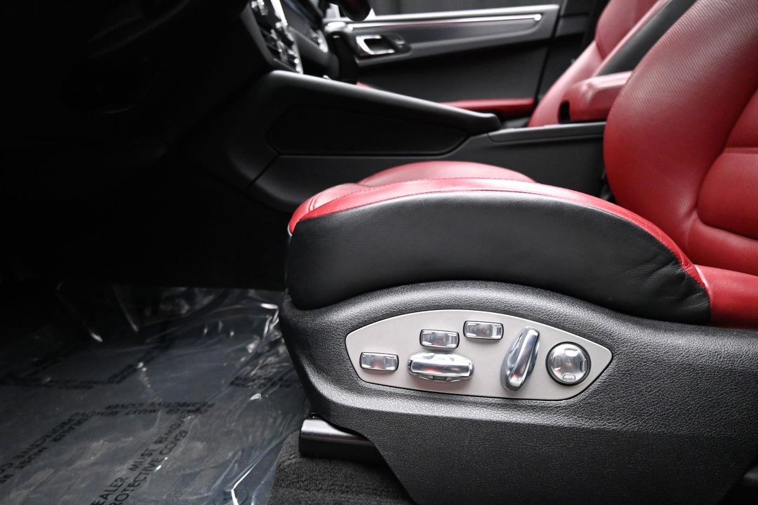 2023 Porsche Macan