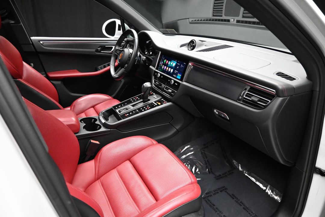 2023 Porsche Macan