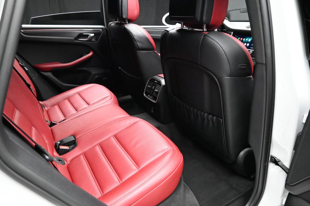 2023 Porsche Macan