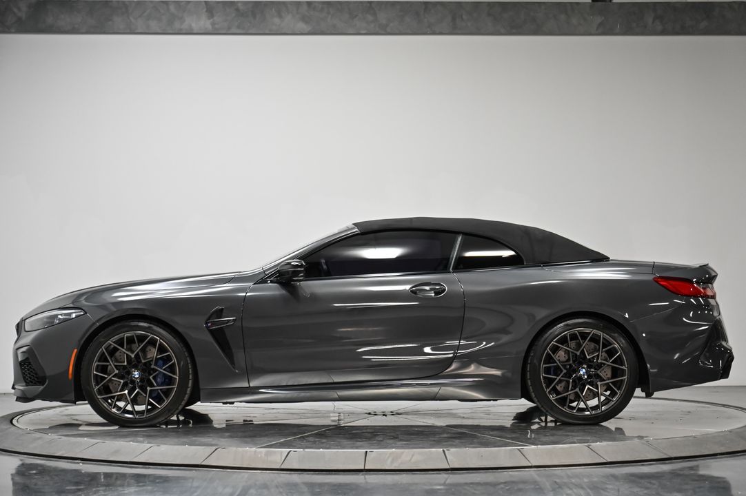 2022 BMW M8