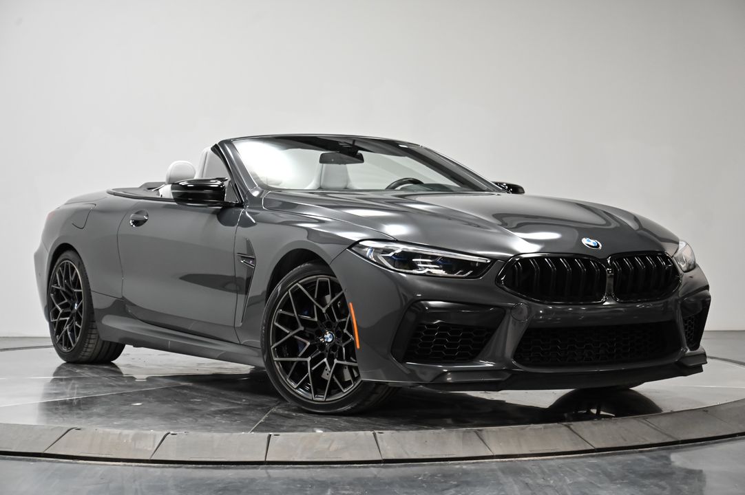 2022 BMW M8